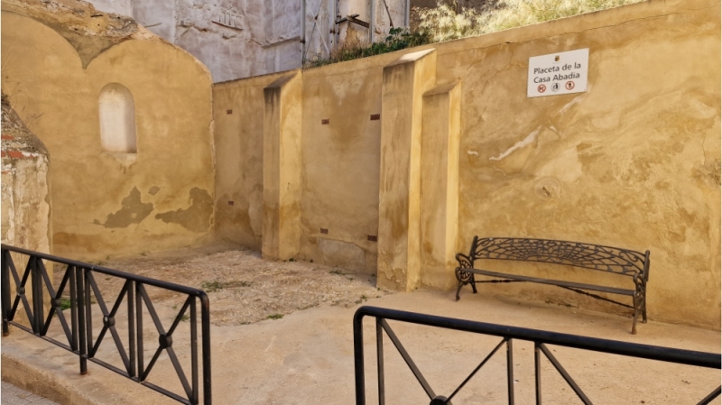 Placeta de la Casa Abadia