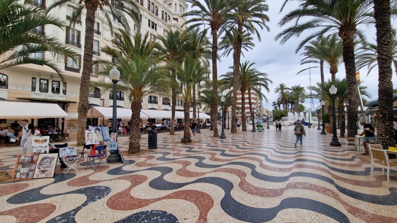 De Pinchos Bar Alicante Restaurant
